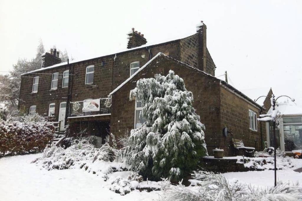 Stones Cottage Farm, Nr Haworth, Family Friendly, Work Friendly, Gaming Barn, Crafting, Free Wifi, Free Parking, Ev Point อ็อกเซนโฮป ภายนอก รูปภาพ